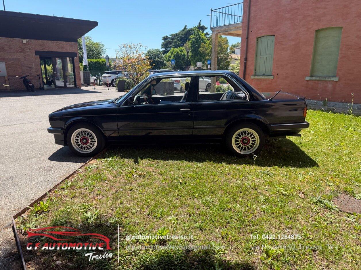 BMW 316 i 2p