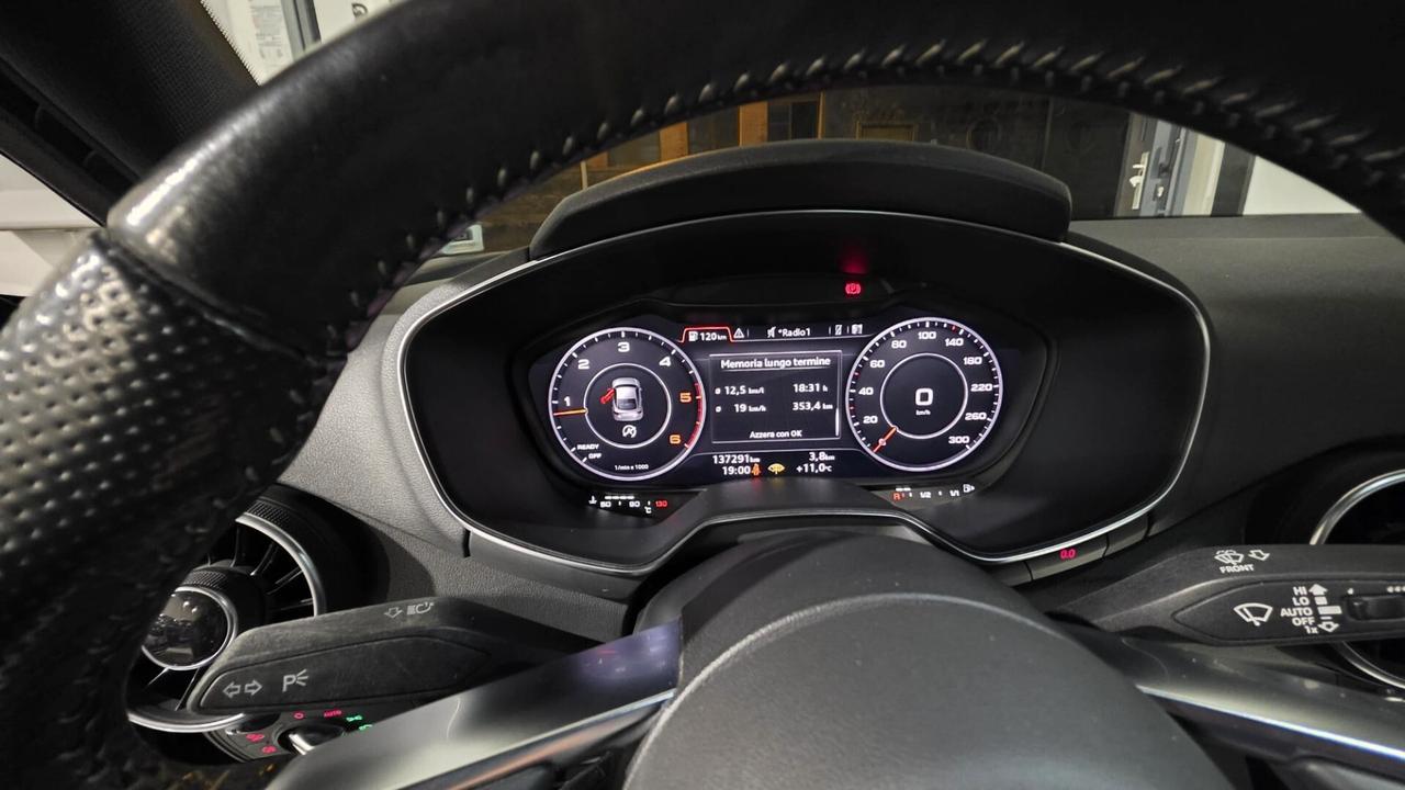 Audi TT Coupé 2.0 TDI ultra S line