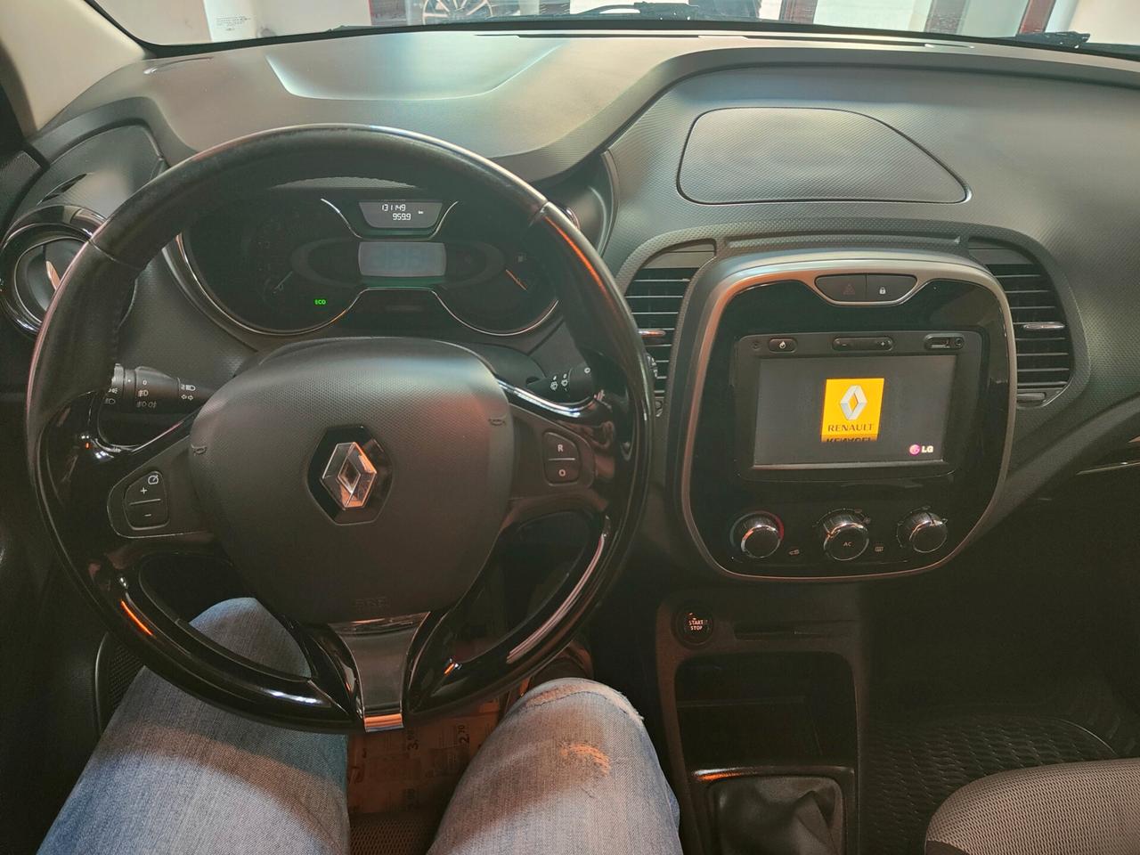 Renault Captur 1.5 dCi 8V 90 CV - 2015 POCHI KM