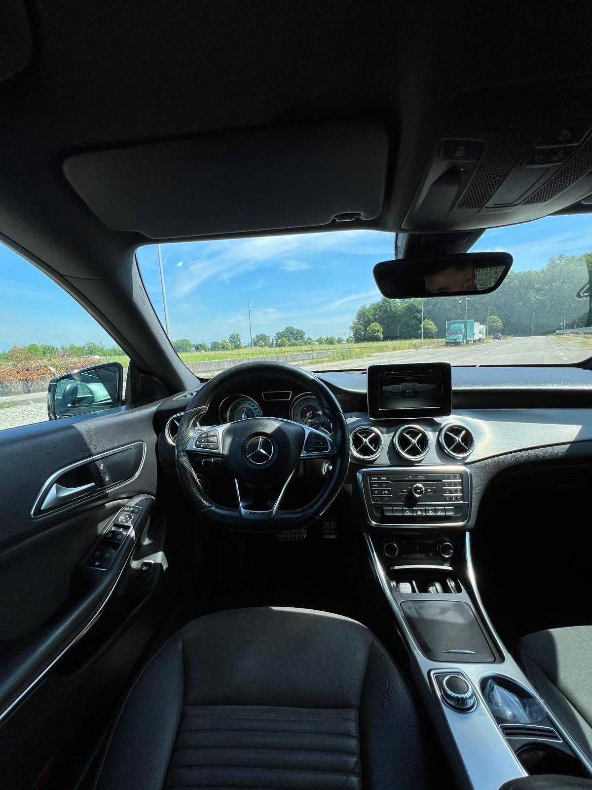 Mercedes-benz CLA 220 CLA 220 CDI 4Matic Automatic Premium