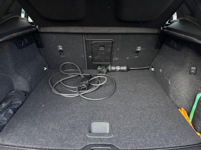 VOLVO XC40 T4 Recharge Plug-in Hybrid automatico sport