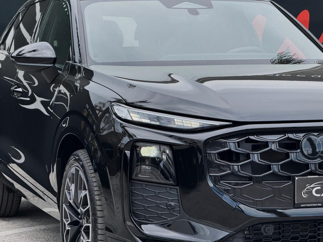 Audi Q3 TDI S line 150CV S-tronic TETTO NEW MODEL