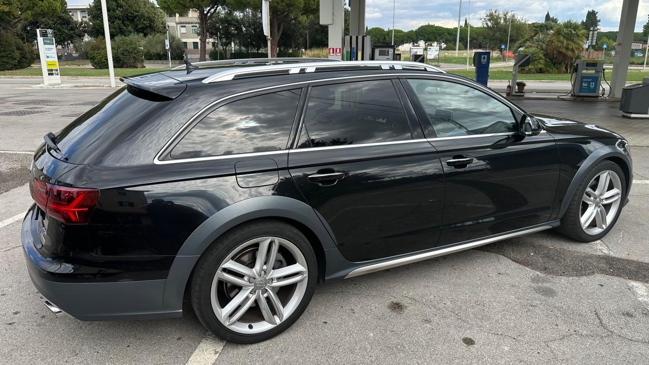 Audi A6 allroad 3.0 TDI 218 CV S tronic Business Plus