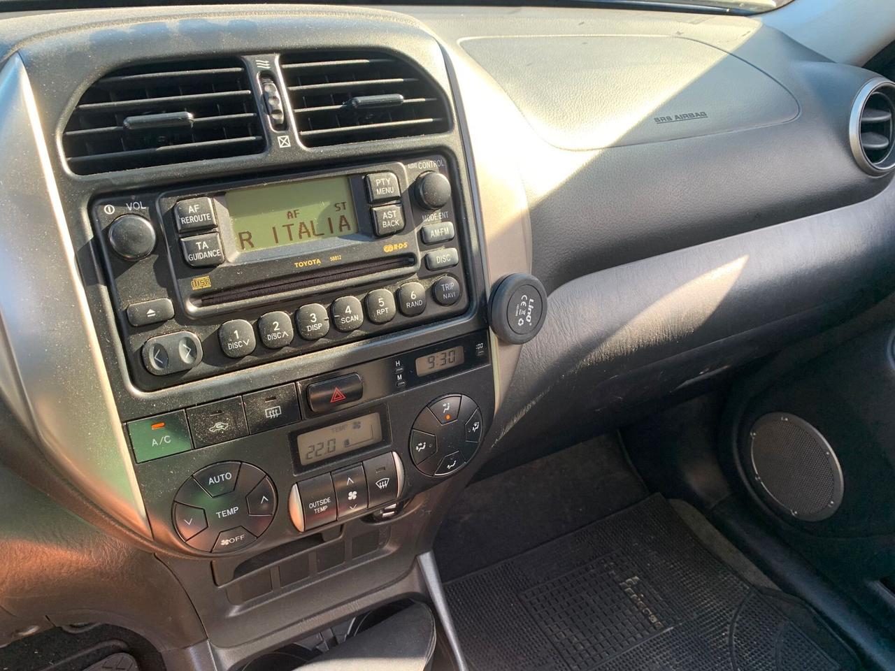 Toyota RAV 4 RAV4 2.0 Tdi D-4D cat 3 porte Sol