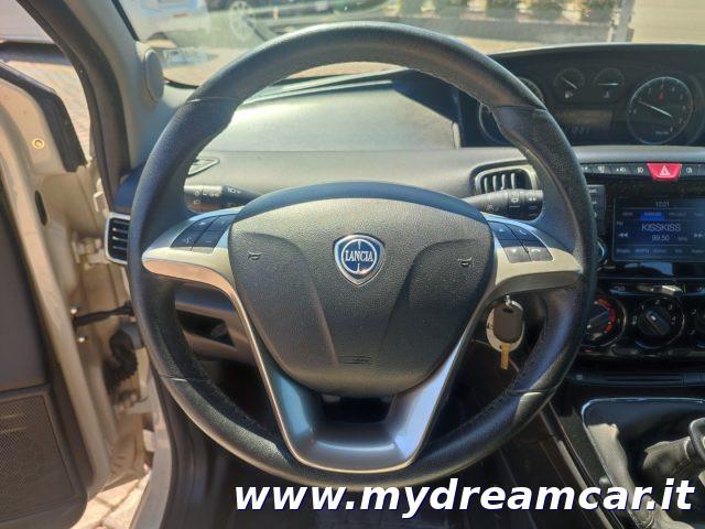 LANCIA Ypsilon 1.2 69 CV 5 porte Platinum