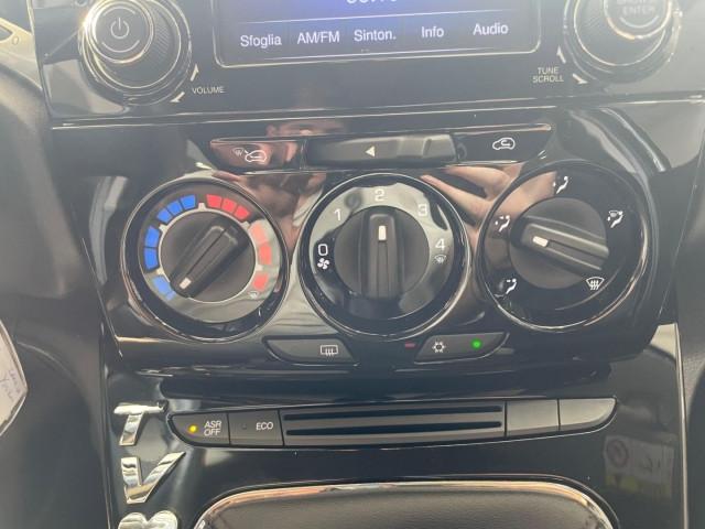 Lancia Ypsilon Ypsilon 0.9 85cv benzina Automatico Bluetooth