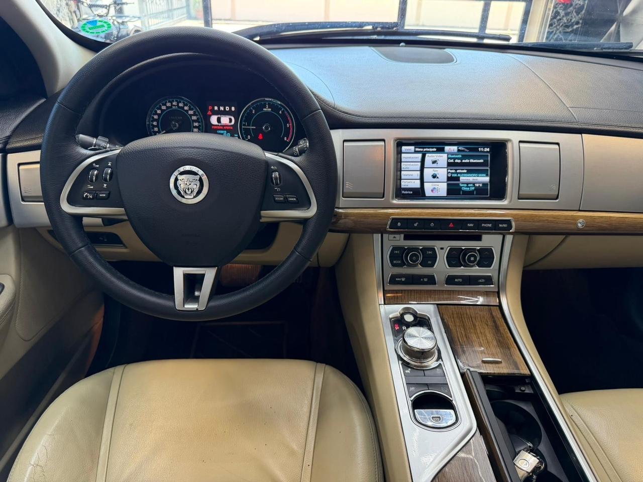 Jaguar XF 3.0 D V6