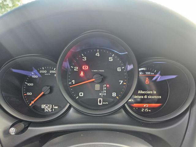 PORSCHE Macan 2.0 Pacc. Design