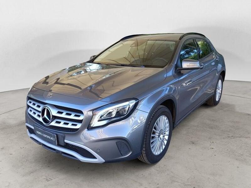 Mercedes-Benz GLA 200 d 136 CV Automatica NAVI LED Business Extra