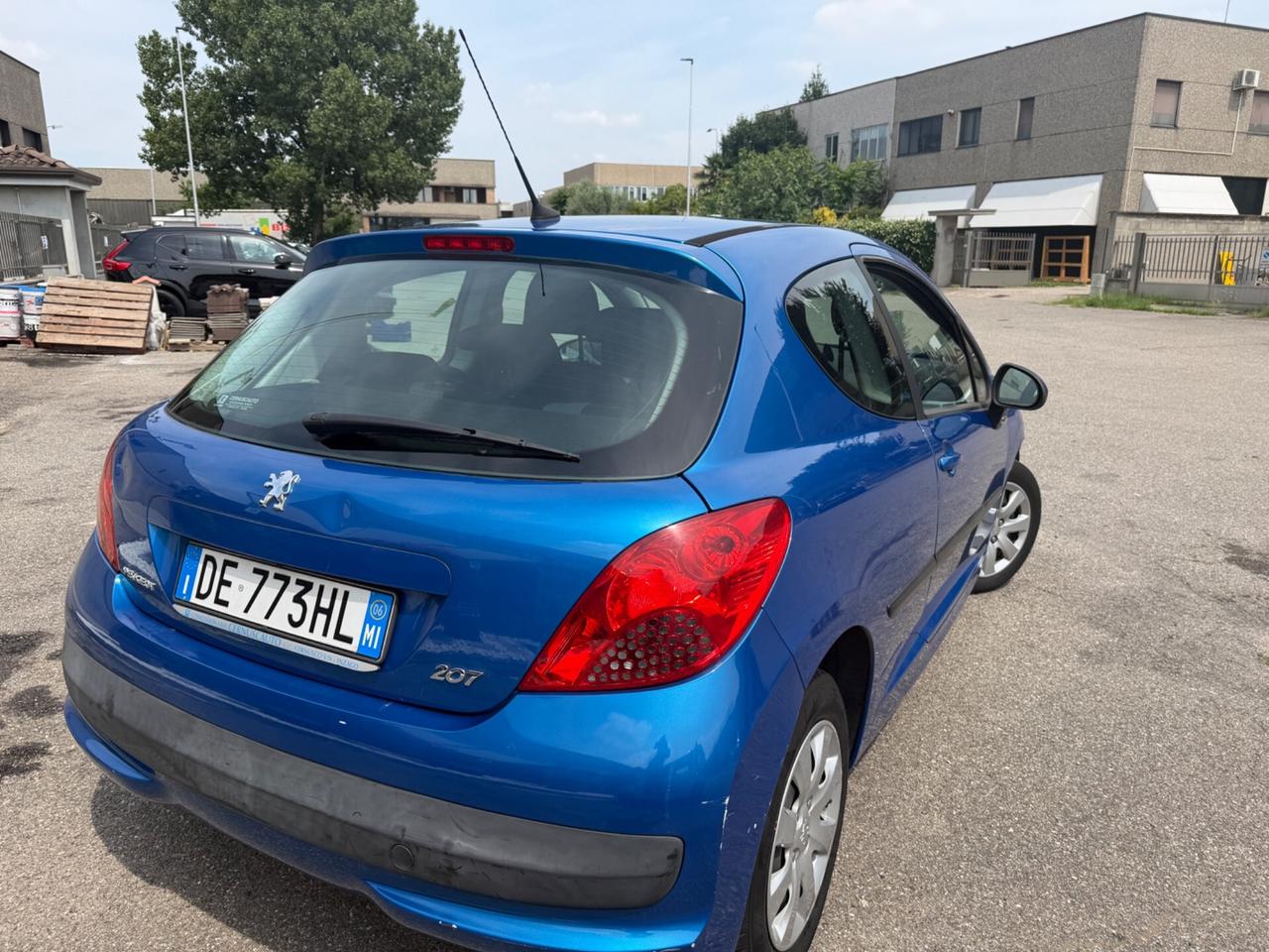 PEUGEOT 207 1.4 BENZINA 69CV EURO4 NEOPATENTATI