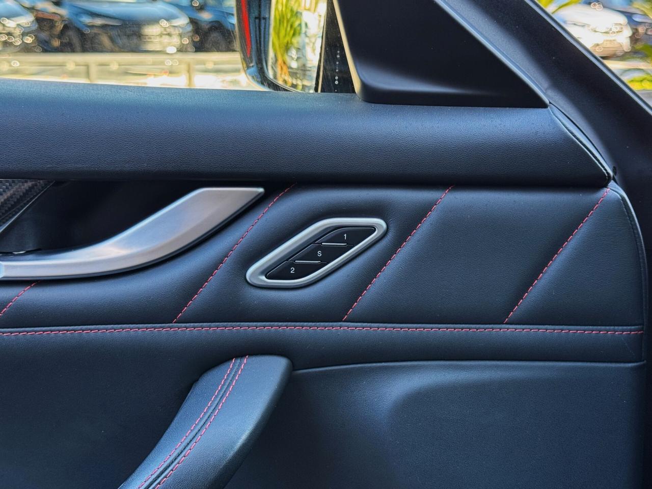 Maserati Levante 3.0 V6 Gransport 350CV TETTO 360