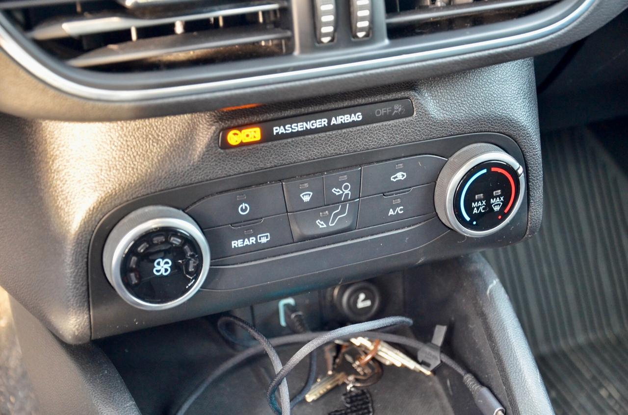 FORD FOCUS ACTIVE 1.0 ECOBOOST 125cv, UFF ITALIANA, SERVICE CON FATTURE, EURO 6D, NAVI, RETROCAMERA, PERMUTE