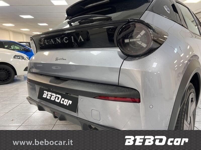 Lancia Ypsilon Ypsilon Hybrid e-DCT Edizione Cassina