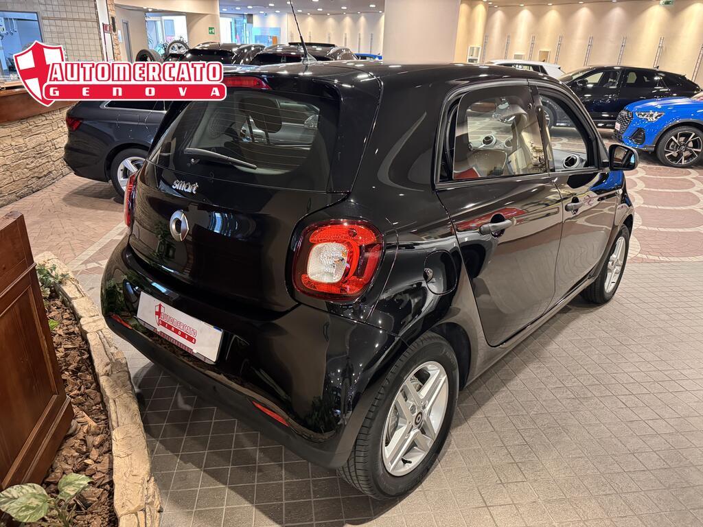 Smart fortwo EQ Pure