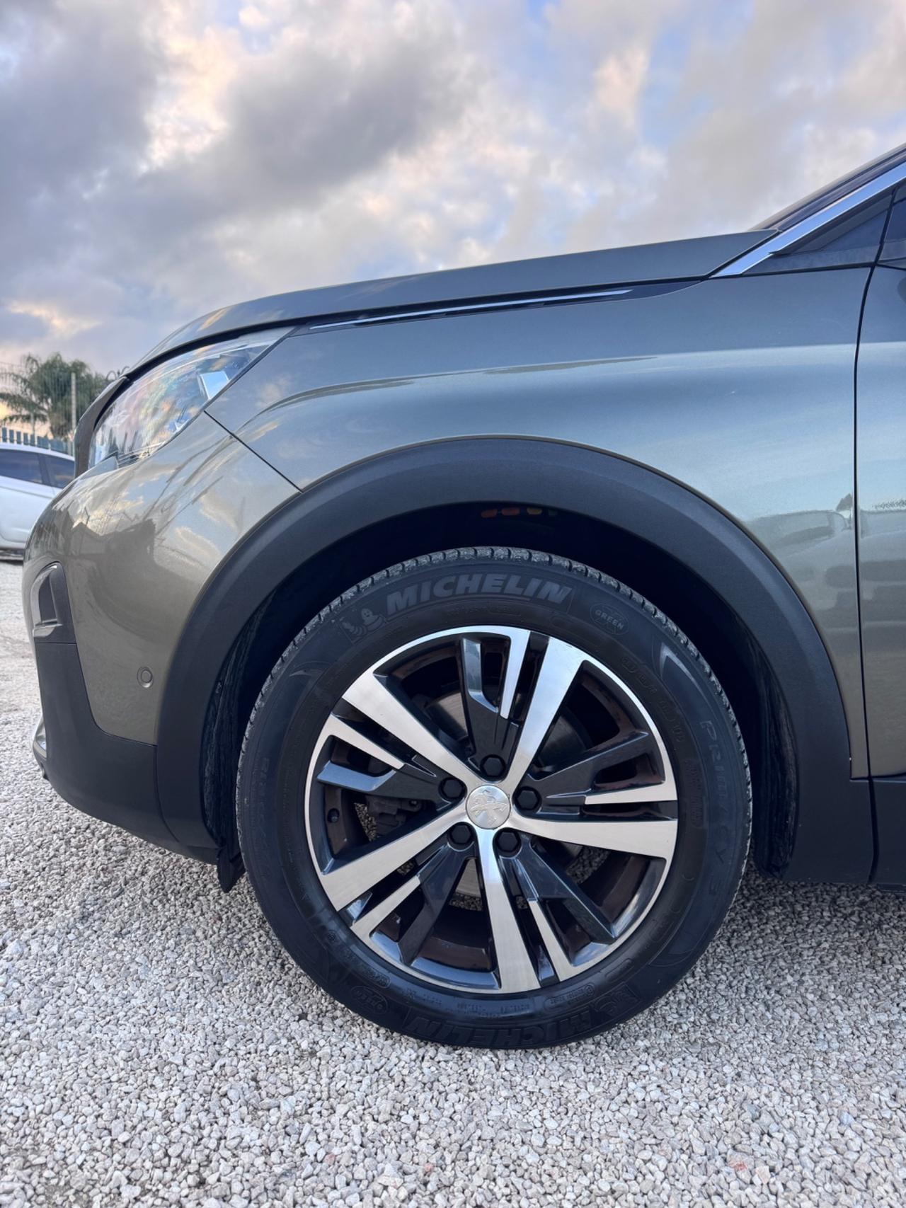 Peugeot 3008 BlueHDi 120 S&S EAT6 Allure