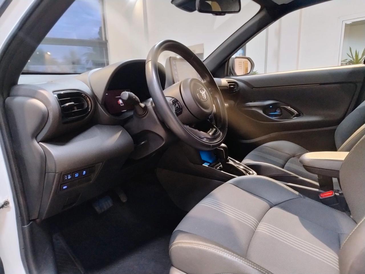 Toyota Yaris Cross 1.5 Hybrid 5p. E-CVT AWD-i Adventure