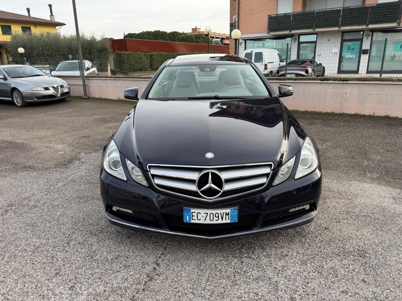 Mercedes-benz E 220 CDI Coupé Avantgarde