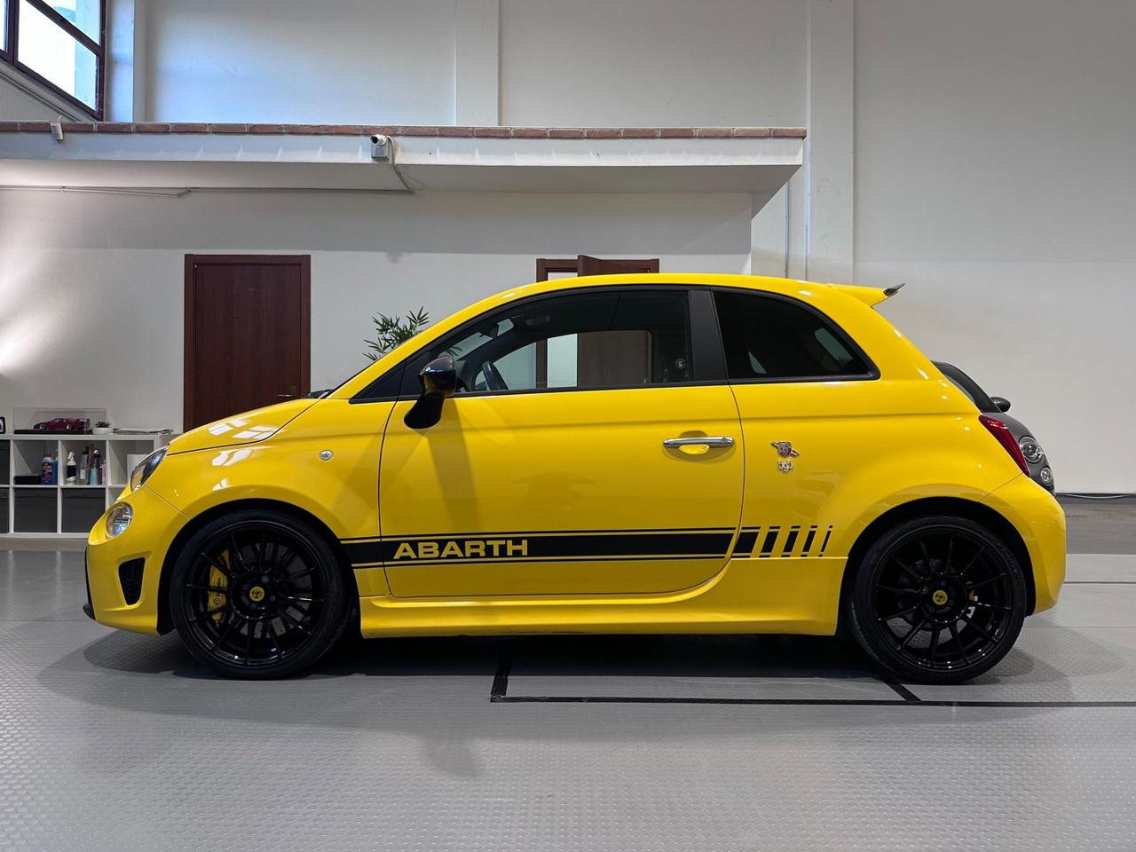 Abarth 595 1.4 Turbo T-Jet 160 CV Pista