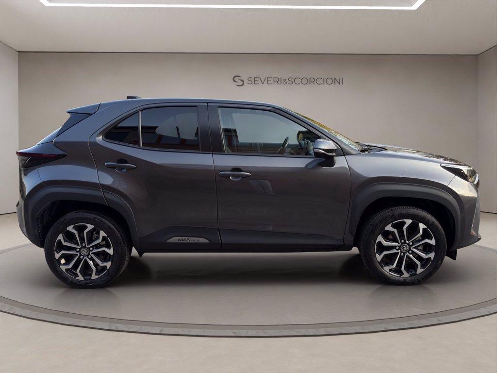 TOYOTA Yaris cross 1.5h active fwd 116cv e-cvt del 2021