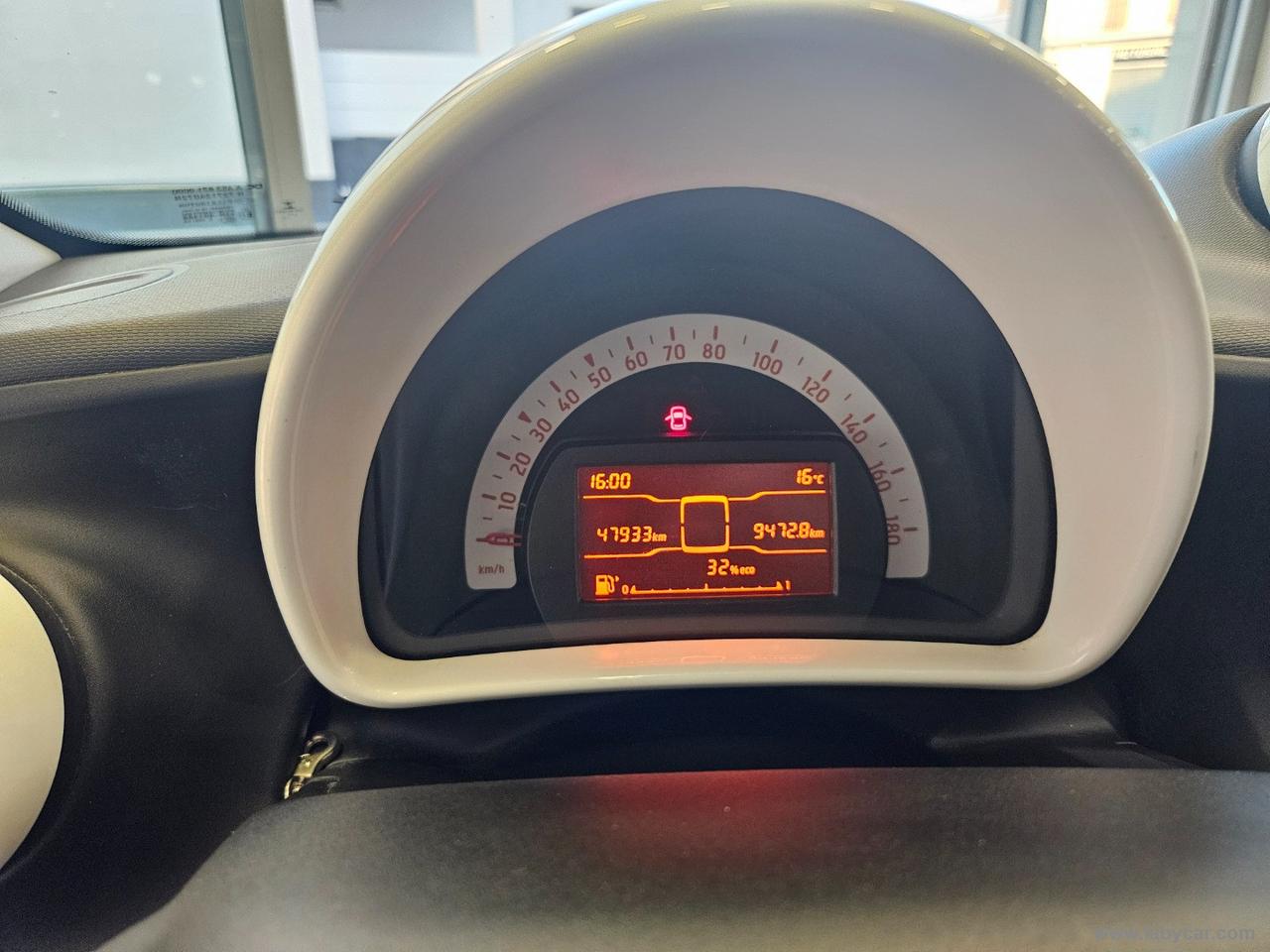 SMART forfour 70 1.0 twinamic Youngster