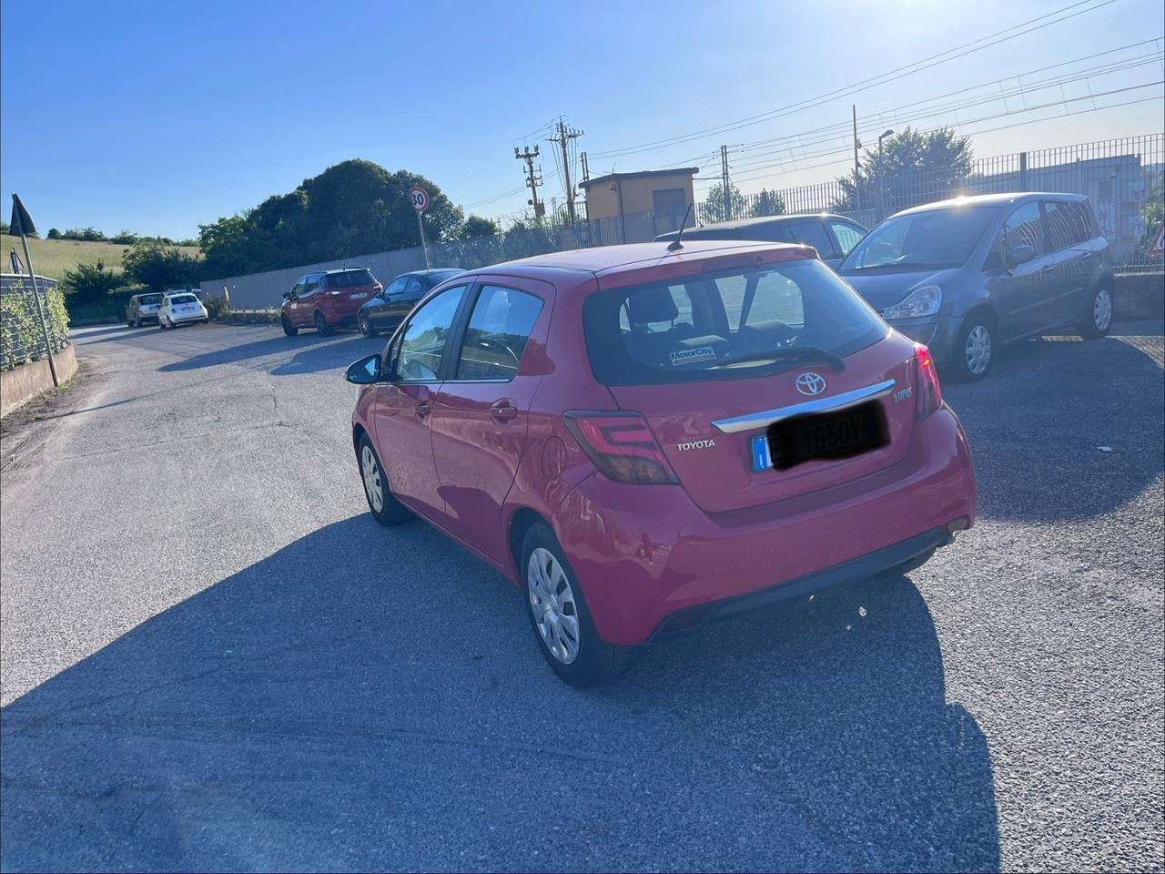 Toyota Yaris 1.0 5 porte