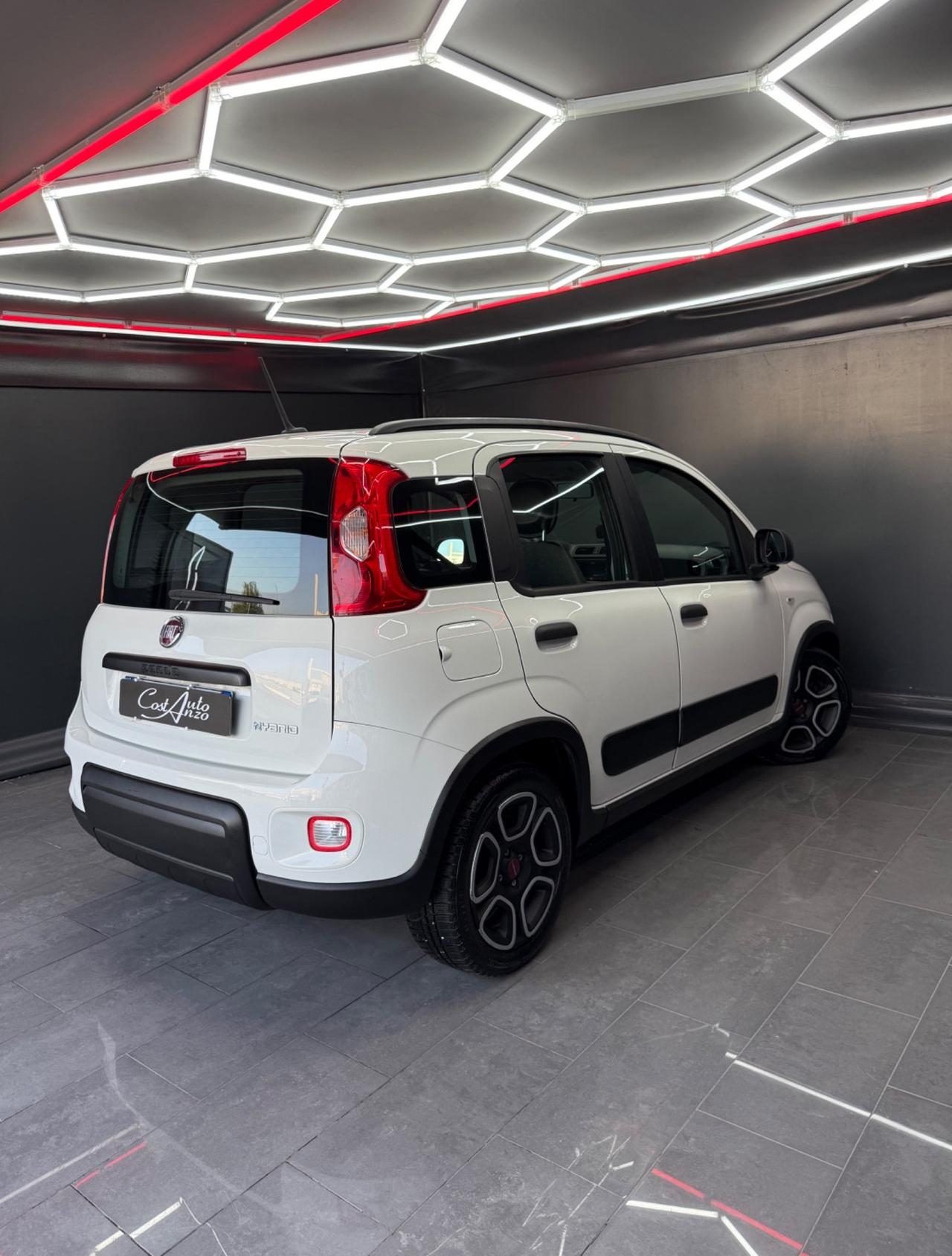 Fiat Panda 1.0 Hybrid 69 CV City Cross 2022