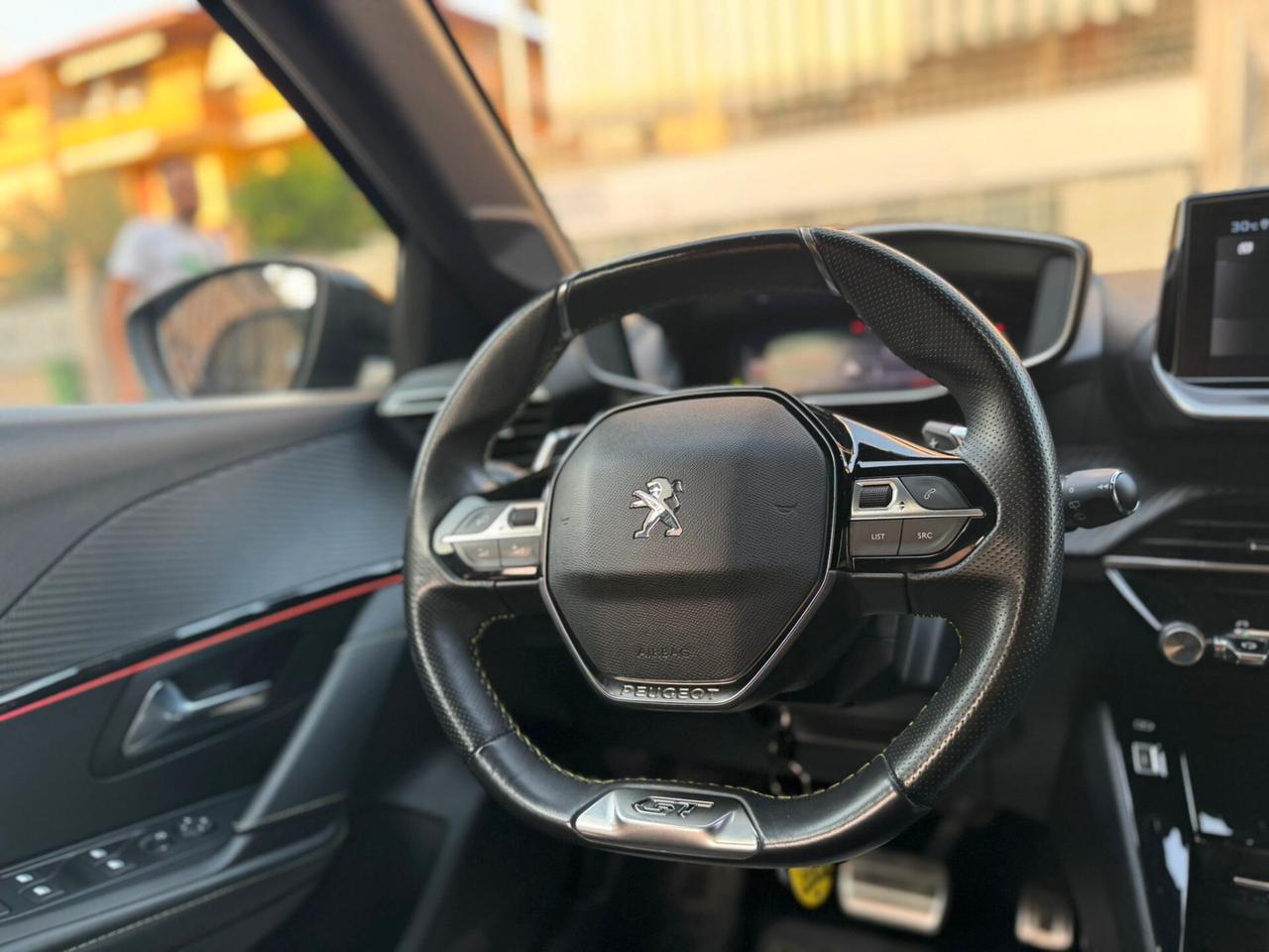 Peugeot 208 GT 1.2 EAT8 130 CV