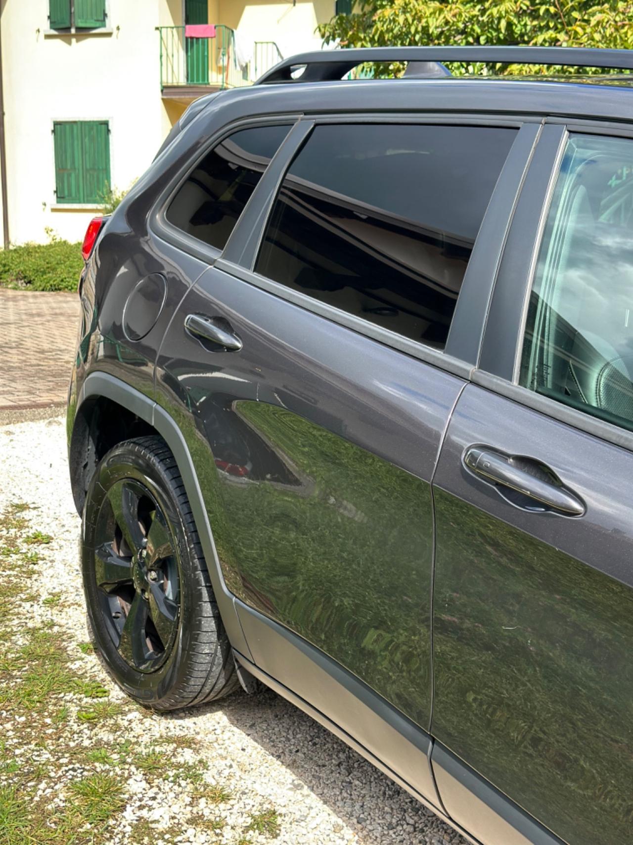 Jeep Cherokee 4WD NIGHT EAGLE KMCERT UNICOPR
