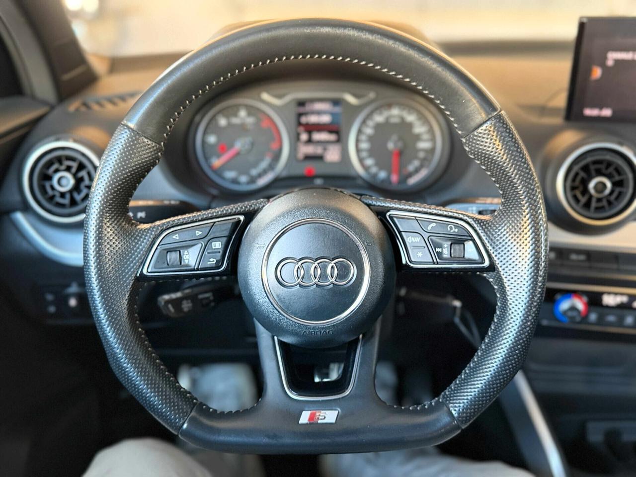 Audi Q2 35 TDI quattro S tronic line Edition