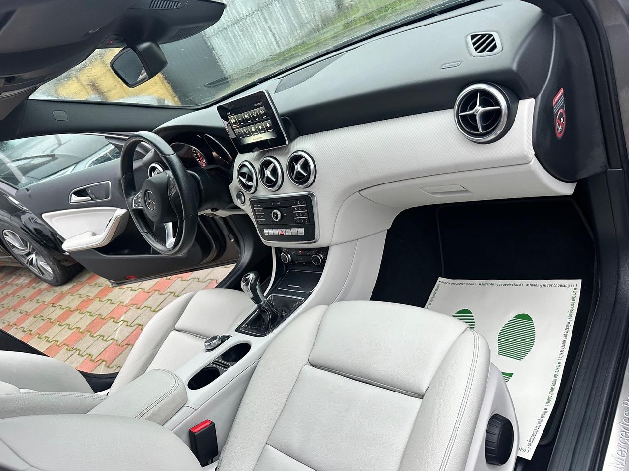 Mercedes-benz A 180 d Premium