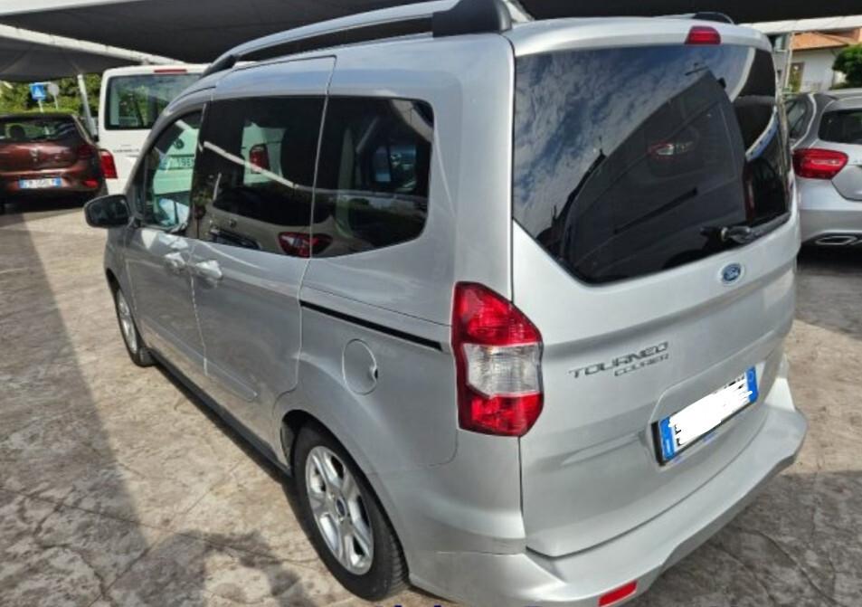 Ford Tourneo Courier 1.5 TDCI 75 CV Titanium