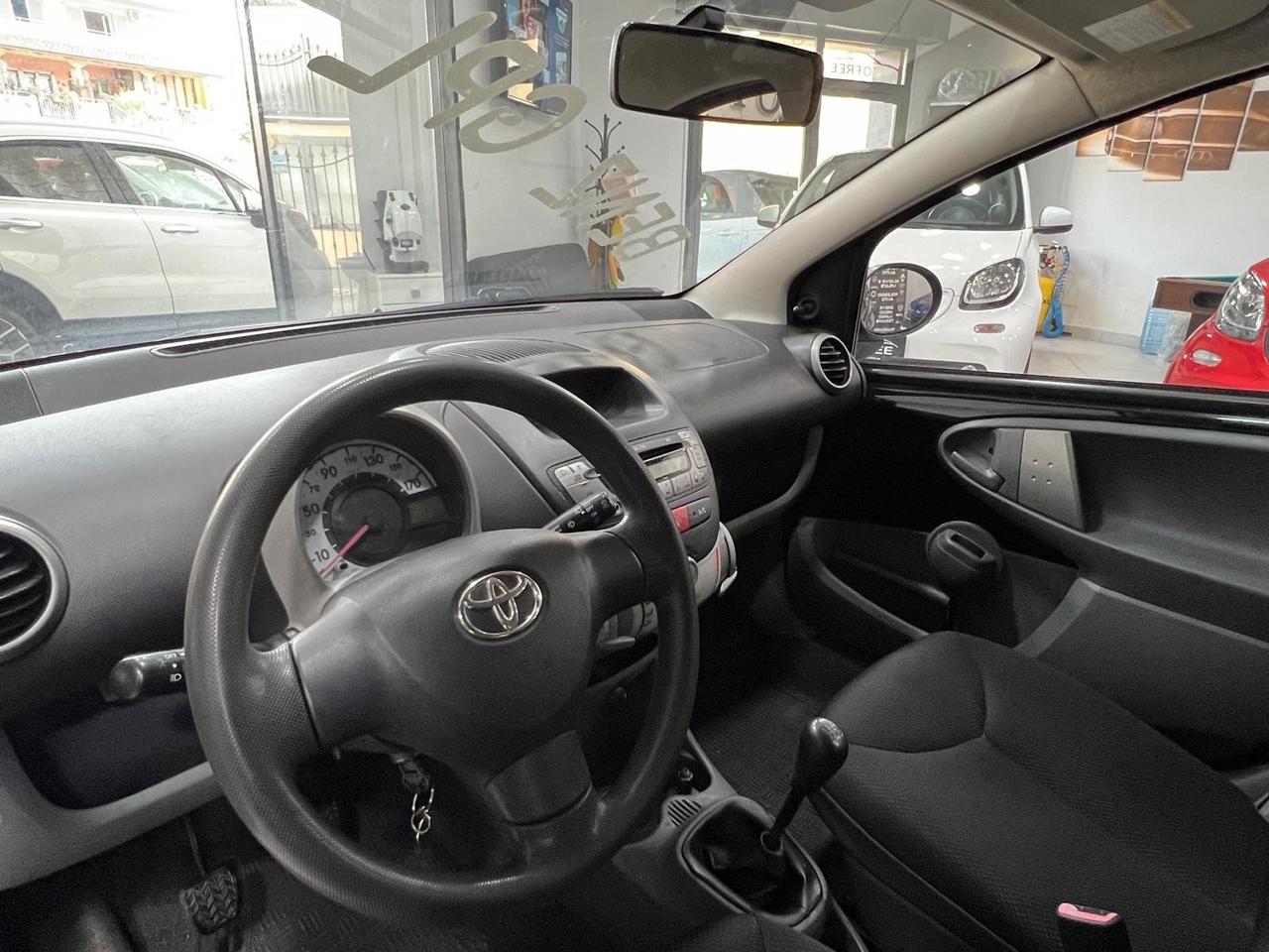 Toyota Aygo 1.0 12V VVT-i 5 porte