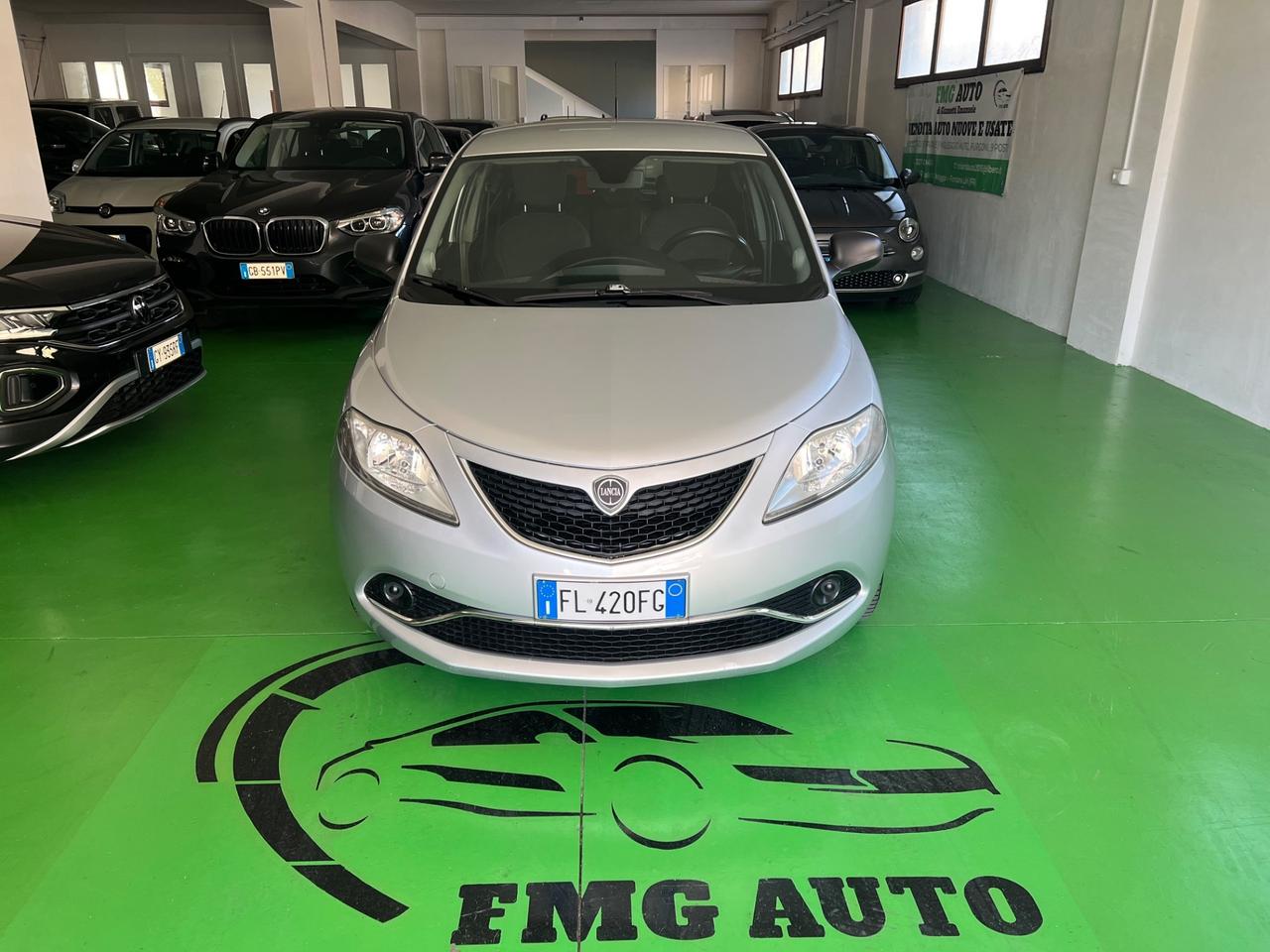 Lancia Ypsilon 1.2 69 CV 5 porte Silver