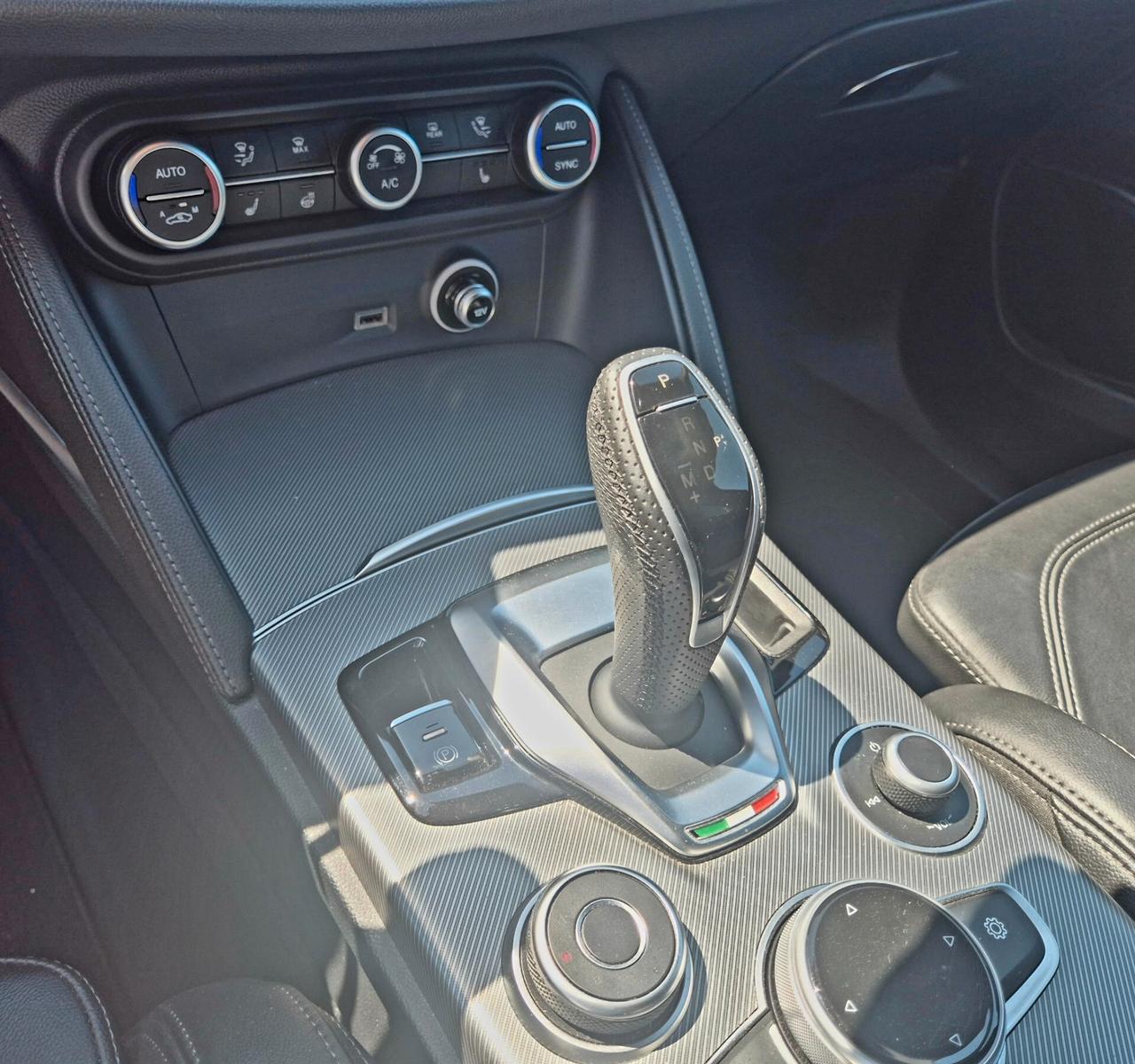 Alfa Romeo Stelvio 2.2 Turbodiesel 210 CV AT8 Q4 Veloce