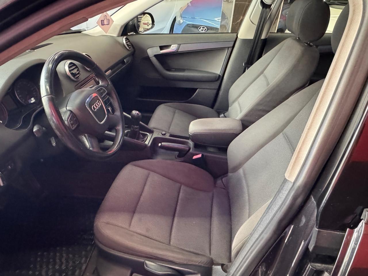 Audi A3 SPB 1.6 TDI 105 CV CR Ambition