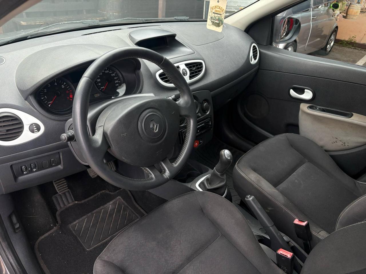 Renault Clio 1.2 16V SporTour Dynamique