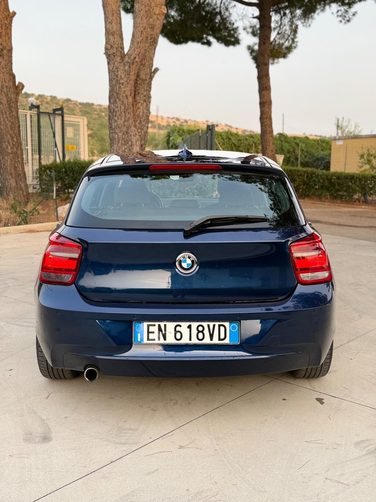 Bmw 118 118d 5p. Urban