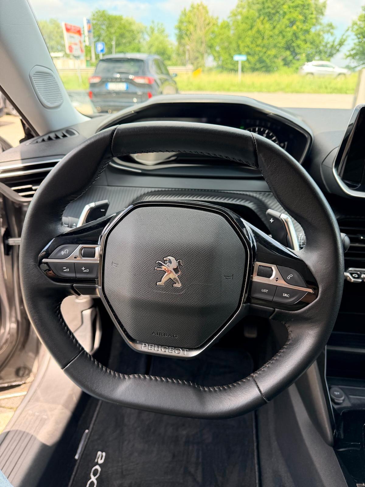 Peugeot 2008 PureTech 130 S&S EAT8 Active Pack