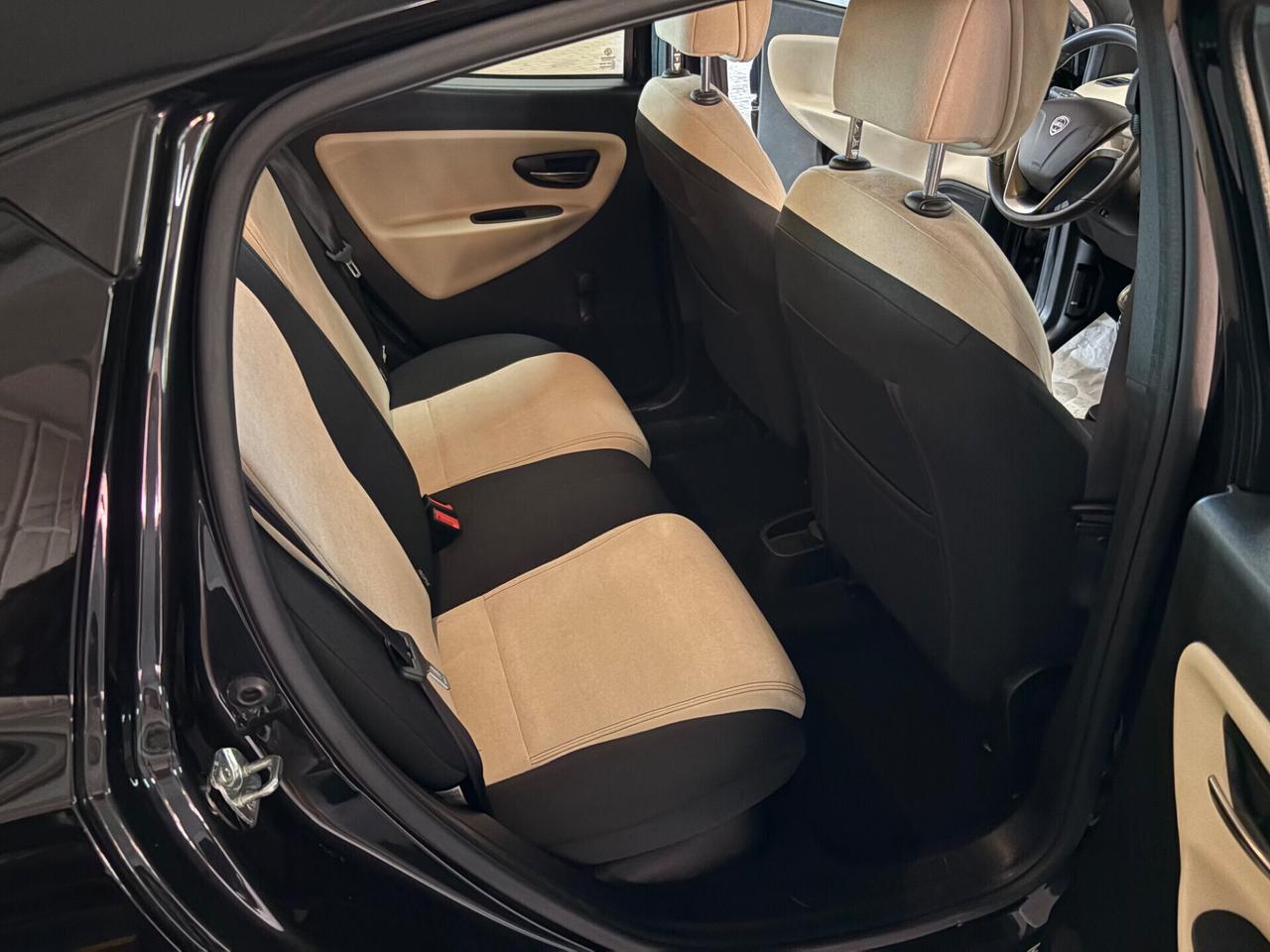 Lancia Ypsilon 1.2 69 CV 5 porte S&S Gold NEOPATENTATI...!!!!!