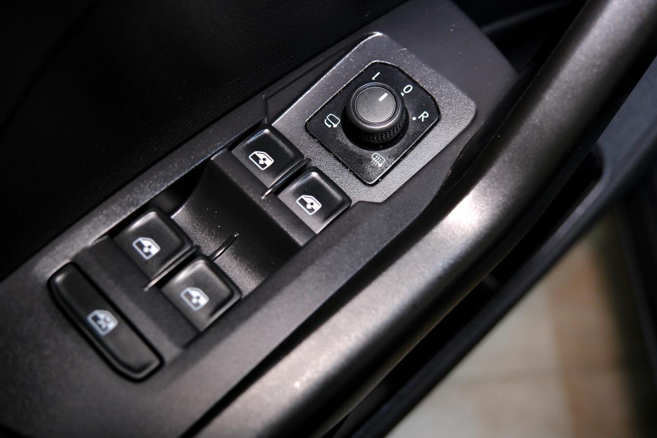 Volkswagen T-Cross 1000 TSI 110cv DSG AUTOMATICA