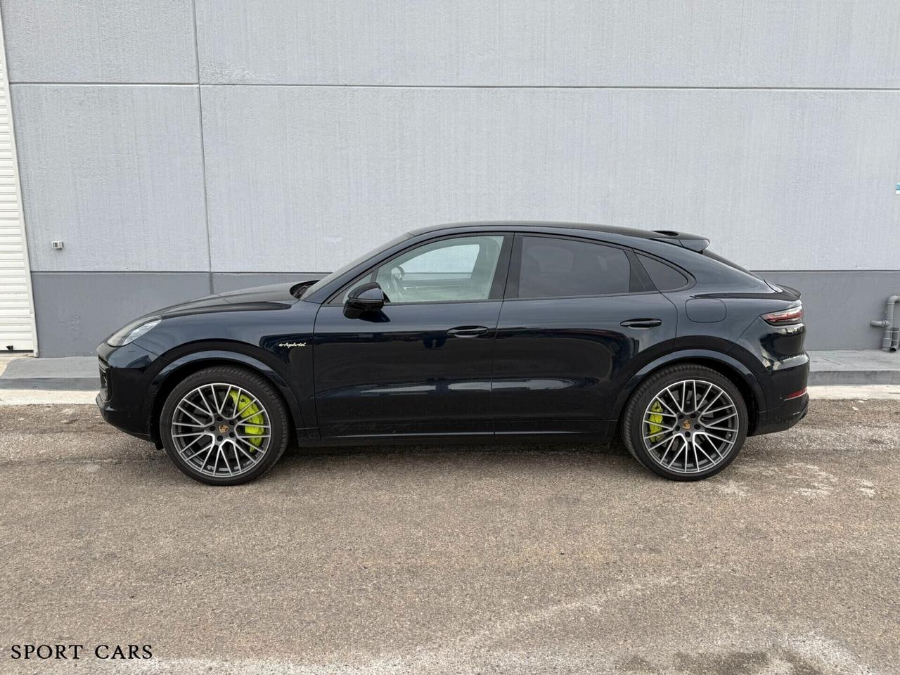 Porsche Cayenne Coupé 4.0 V8 Turbo S E-Hybrid 680 cv,