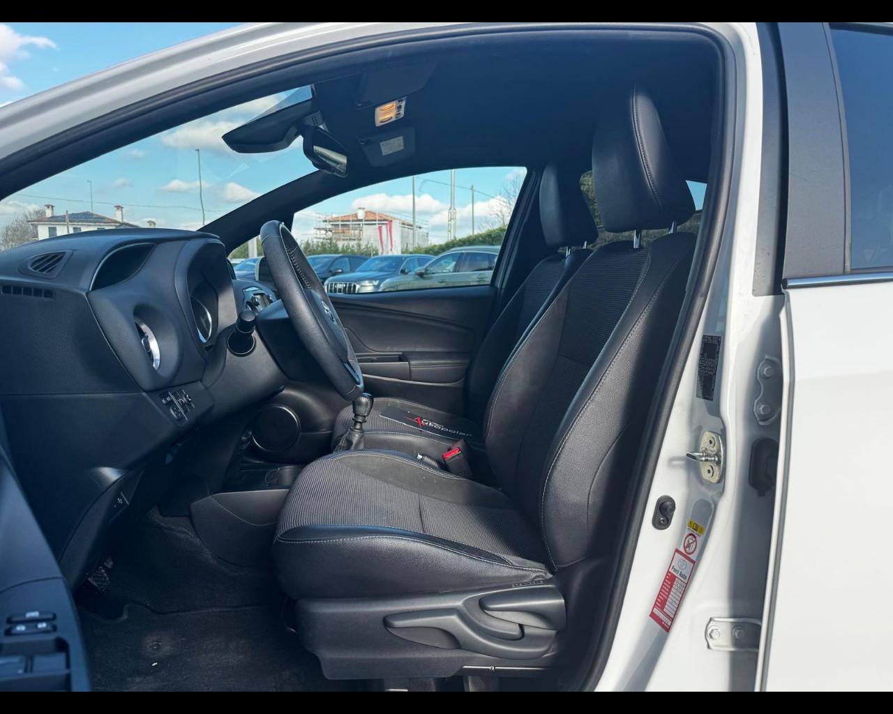 TOYOTA YARIS 5P 1.5 LOUNGE