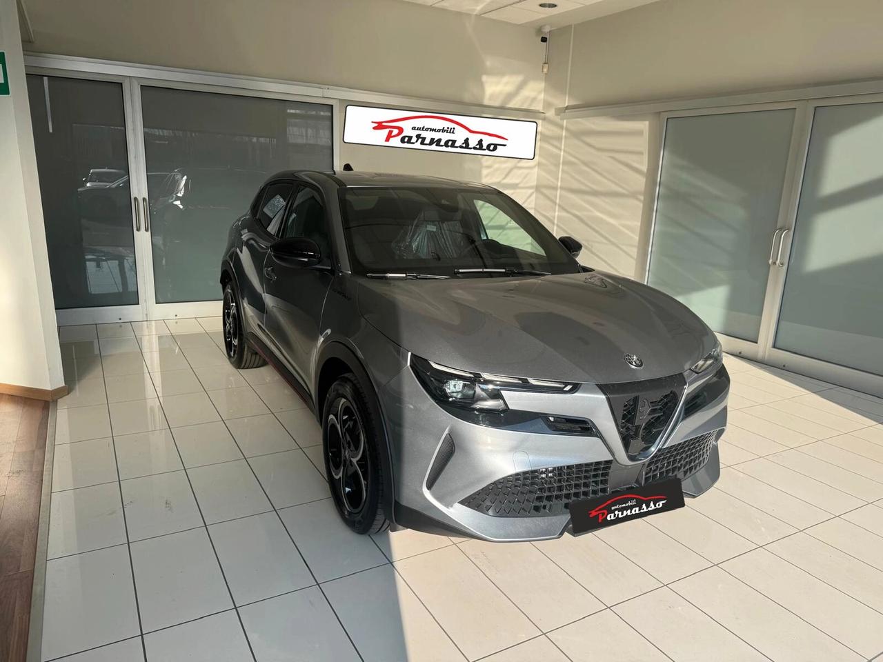 Alfa Romeo Altro Junior 1.2 ibrida Speciale 136cv edct6