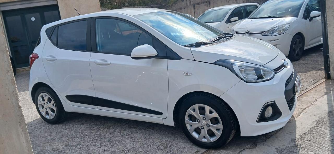 Hyundai i10 1.0 MPI Sound Edition - 2015