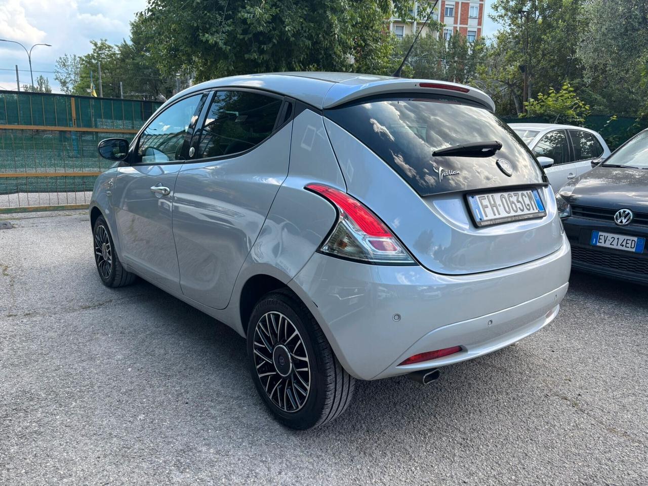Lancia Ypsilon 1.2 69 CV 5 porte GPL Ecochic Mya OK Neopatentati