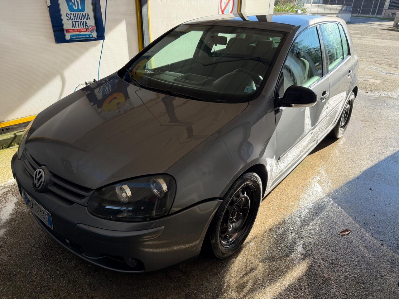 Volkswagen Golf 1.6 5p. Comfortline