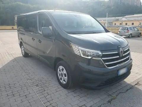 Renault Trafic 9 posti