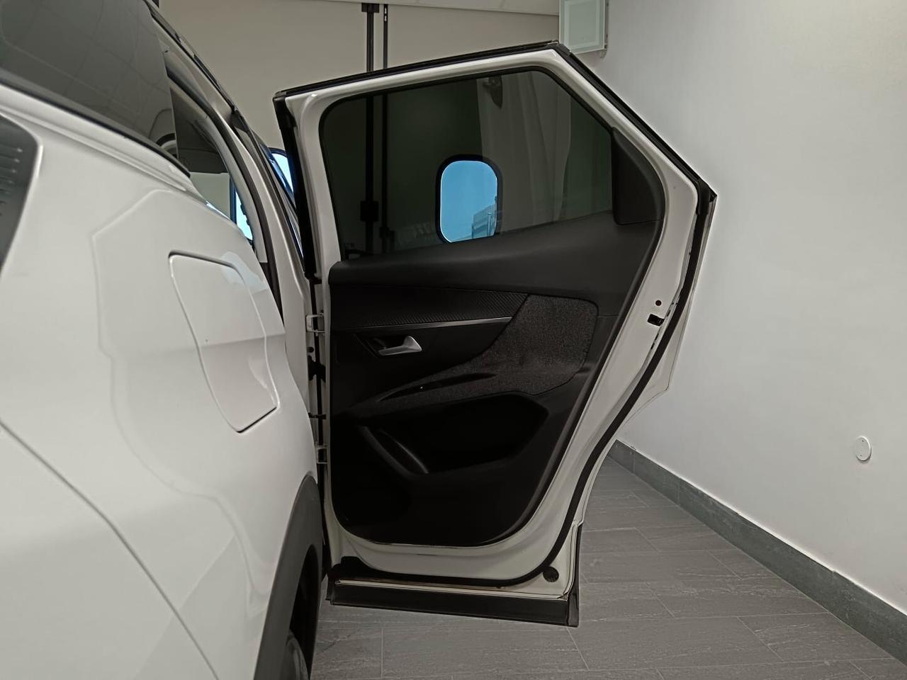Peugeot 3008 BlueHDi 120 S&S Access