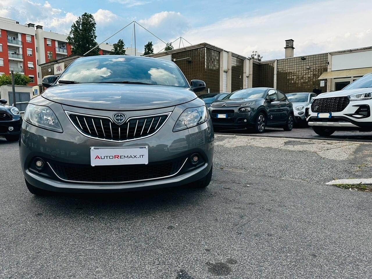 Lancia Ypsilon VERSIONE GOLD HYBRID IVA ESPOSTA