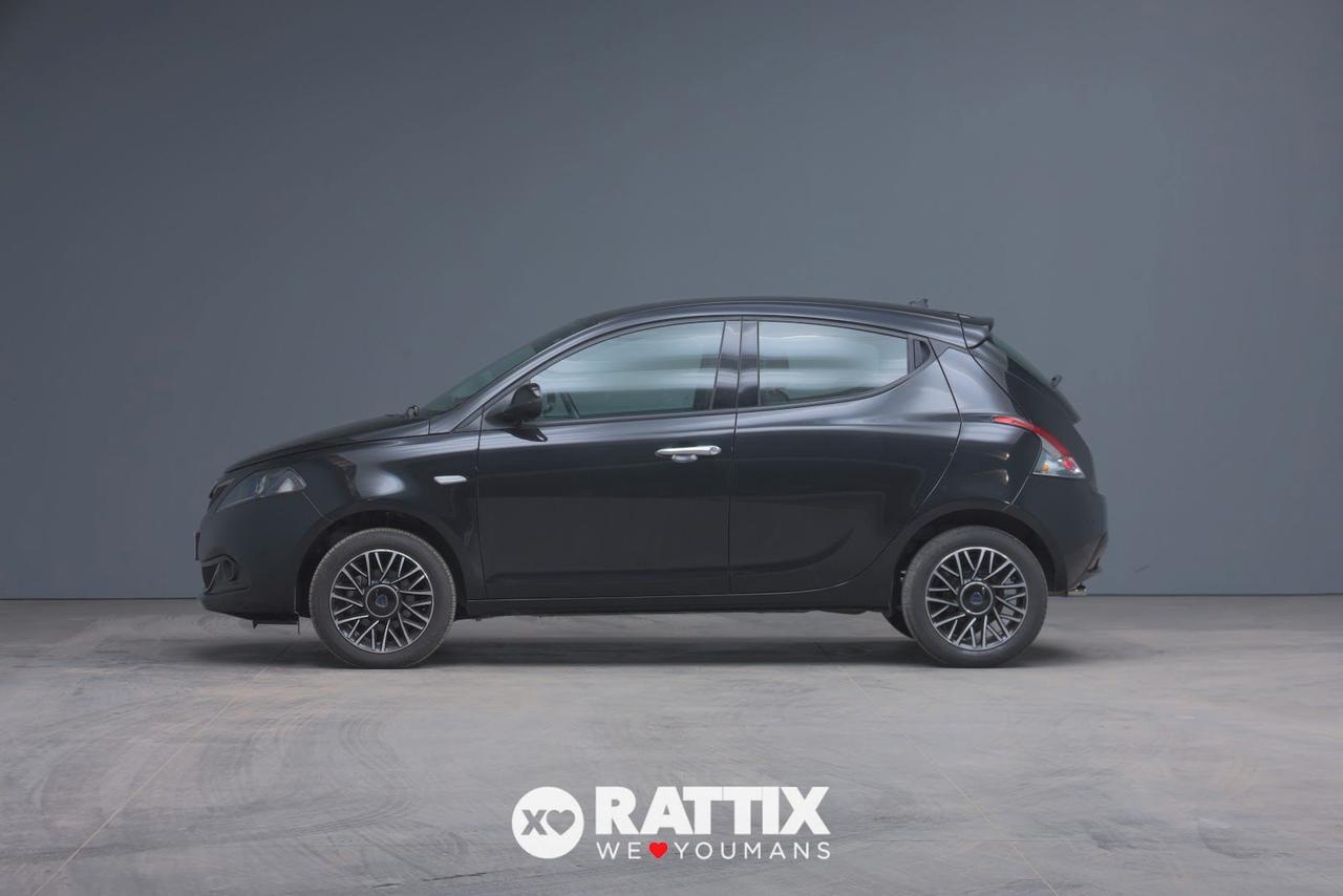 Lancia Ypsilon 1.0 Firefly Hybrid 70CV Platino
